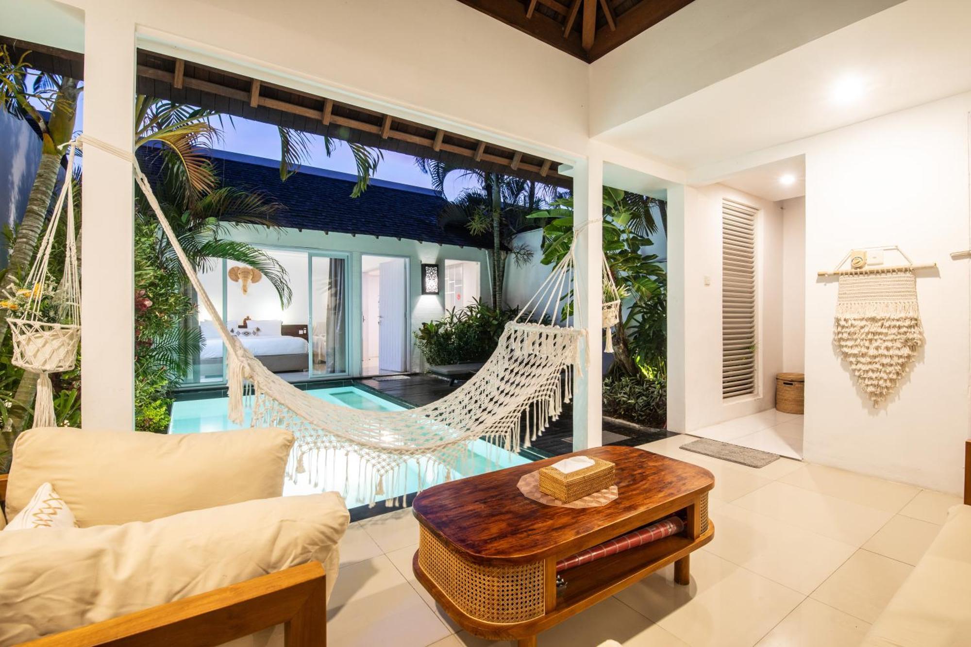 1-br Private Pool Wander Kunti Utara St Seminyak (Bali)